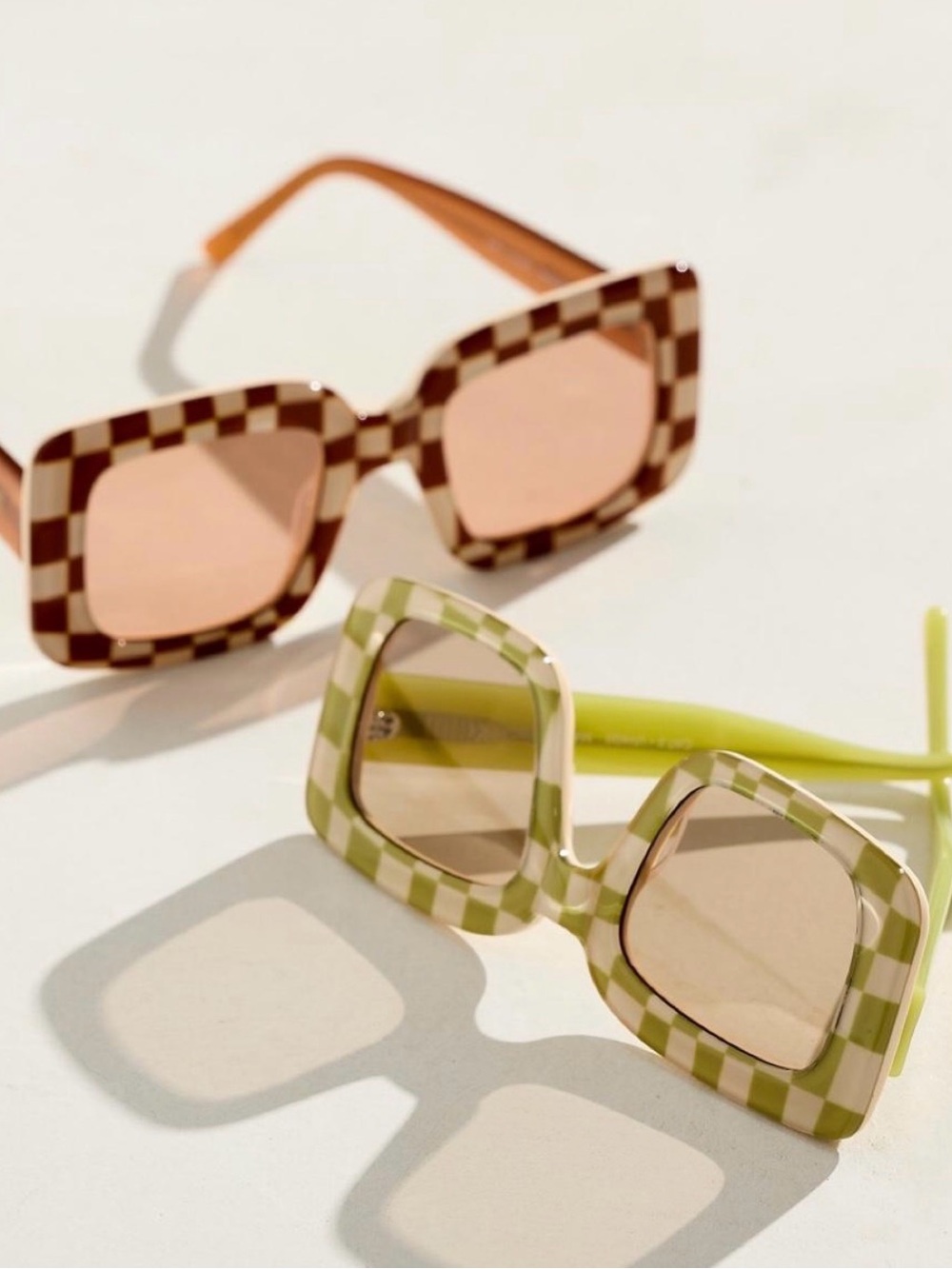 Lu Goldie brown and white checkered sunglasses